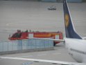 Warten auf den Airbus 380 Koeln Bonn P393